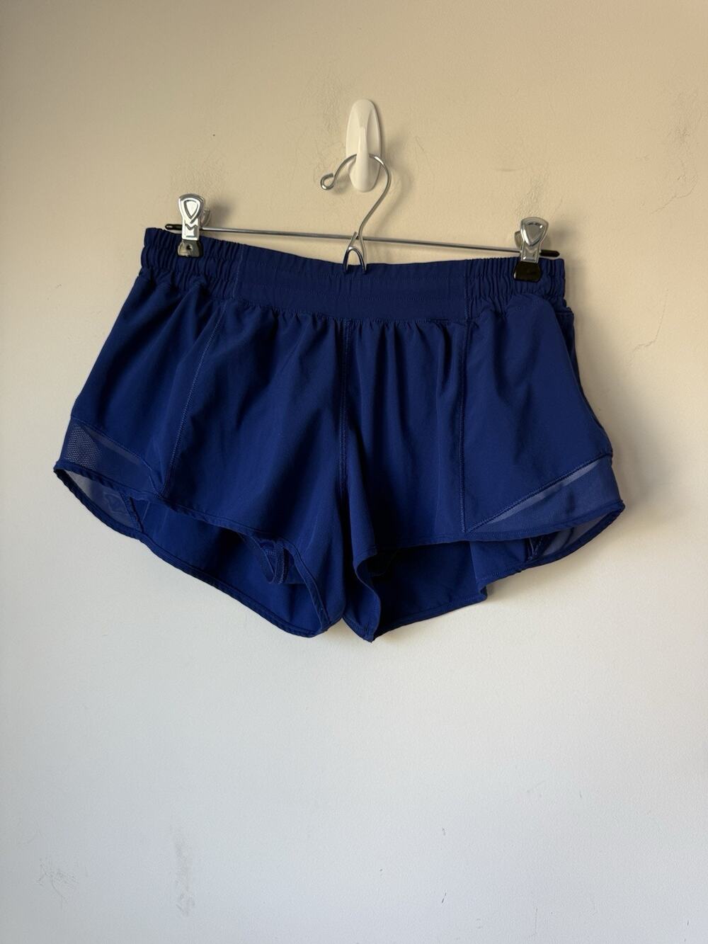 Lululemon Hotty Hot Mid-Rise Lined Short 2.5" Blue Size 10